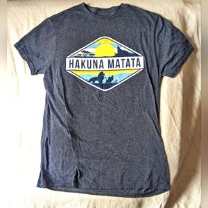 Disney's The Lion King "Hakuna Matata" grey T-shirt